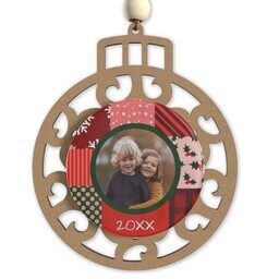 Beaded Wood & Acrylic Ornament with Christmas Quilt design